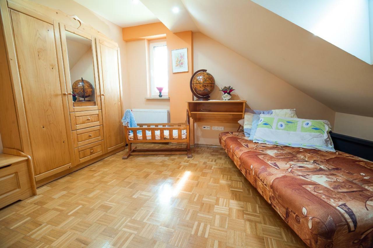 Luxury Apartment Ana With Hot Tub Visnja Gora Dış mekan fotoğraf
